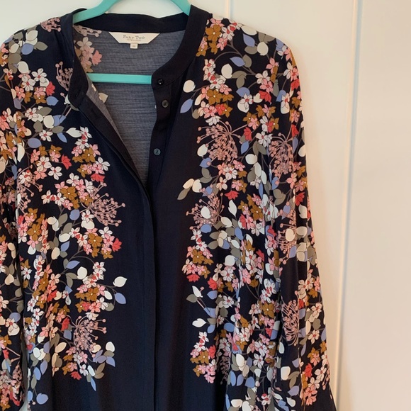 Part two floral navy tunic - size 38 - Picture 3 of 4